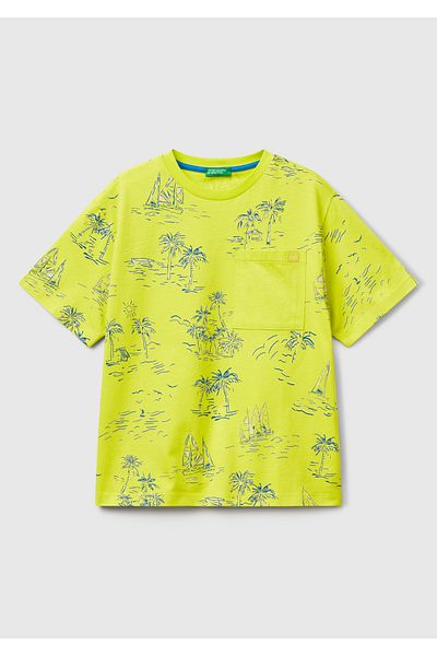 United Colors of Benetton Boy's Yellow Patterned T-Shirt with Front Pocket and Logo Tag Detail