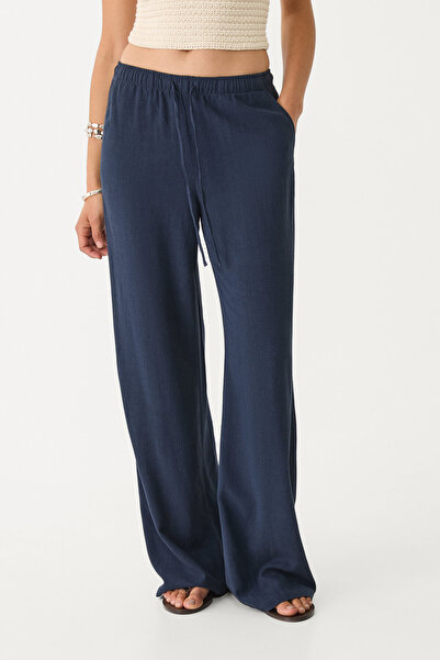 Stradivarius Ketenli dökümlü pantolon