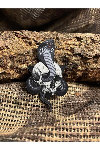 THORSTORE رقعة الملك كوبرا/الوشاح/الشعار (9 × 5.2 سم)