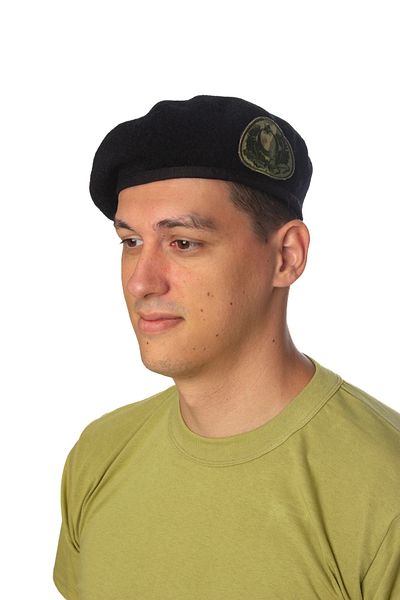 İZMİR ASKERİ MALZEME Black Beret with Black Color Cockade Karaci Black Beret