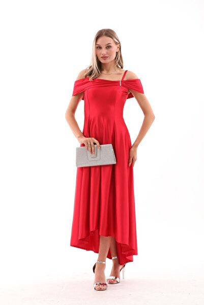 FARİKA Omuz Detaylı Asimetrik Maxi Kırmızı Saten Rüya Abiye Elbise | Gece Şıklığı Düğün Nişan Davet