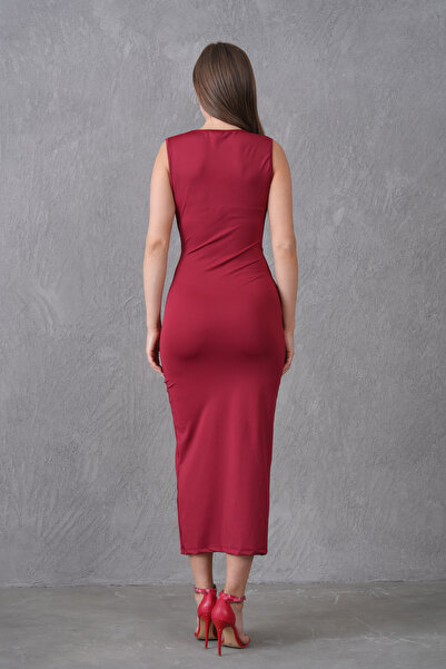 bayansepeti Women's Burgundy Stretchy Fabric Drape and Slit Detailed Midi Dress with Star Accessories 13606