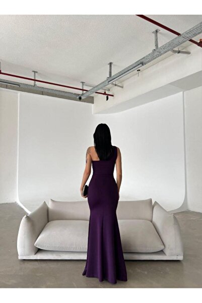 Modafeminen Tek Omuz Göğüsü Transparan Detay Scuba Kumaş Yırtmaçlı Abiye Elbise Mor 582928