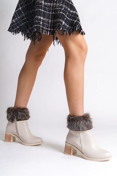 Zerenyus Γυναικείες μπότες με φερμουάρ Julia Orthopedic Sole Feather Heeled - Kt Cream