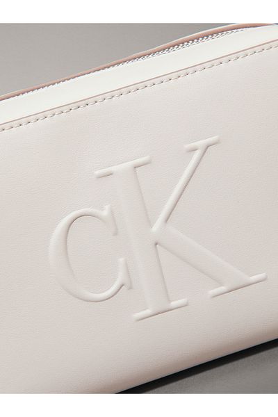 Calvin Klein Sculpted Ew Camera Bag20 Shoulder Bag