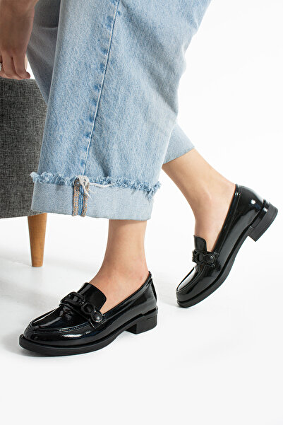 Güllü Shoes Черни набръчкани лачени дамски мокасини от веганска кожа с катарами | Удобни ежедневни офис шик обувки