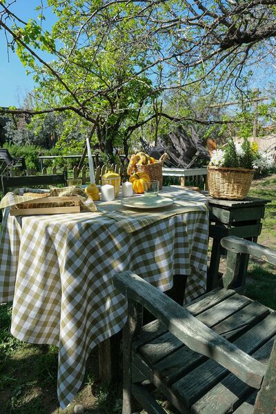 İyi Geceler İstanbul 100% Cotton Happy Days Minimal Natural Wooden Bread Basket Tableware and Picnic Set 7 Pcs.
