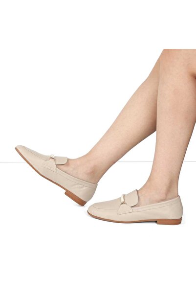 Celal Gültekin Kadın Bej Tokalı Deri Loafer