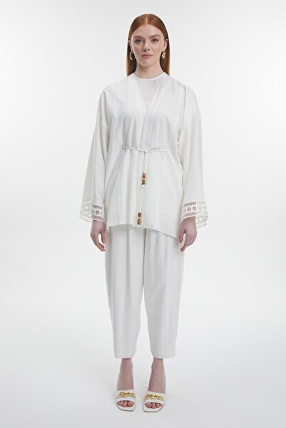 Zühre Wooden Bead Lacing Detailed Lace Cuff Ecru Triple Combination Suit Tk-1548