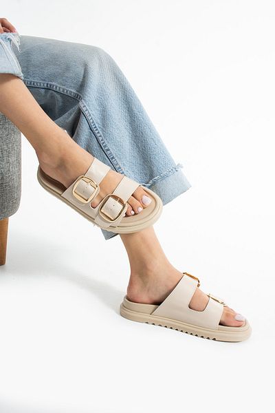 Güllü Shoes شبشب نسائي أنيق من الجلد النباتي ذو اللون الكريمي مع إبزيم ذهبي بنعل حراري - مريح، غير قابل للانزلاق، صيفي