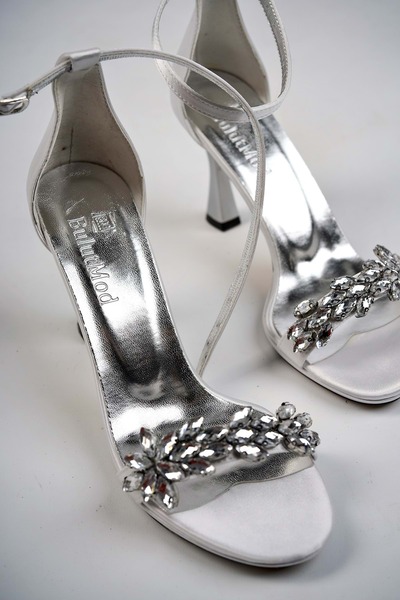 bulutmod Kadın Yaprak Taşlı Tek Bant Platform Topuklu Ayakkabı