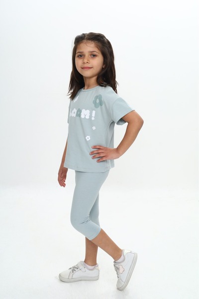 Toontoy Girl's Bloom Lettering Flower Printed Capri Suit