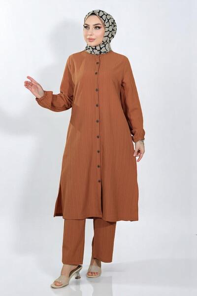 Missvalle بدلة مزدوجة بأزرار باللون البني 19179