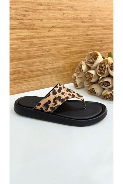 PUNTO 513059 Women's Leopard Flip Flops