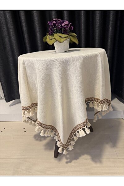 Demet Çeyiz Aksesuar مفرش طاولة 90*90 إكرو