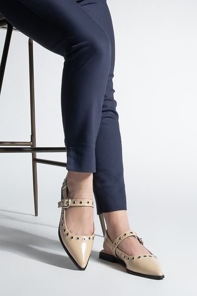 Marjin Damen-Ballerinas mit spitzer Zehenpartie, Trock-Riemen, offener Rücken, Schal, Daily-Ballerinas, Parzin, beige Lackleder