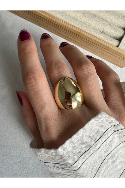 ringbox Gold Large Curved Oval Ring