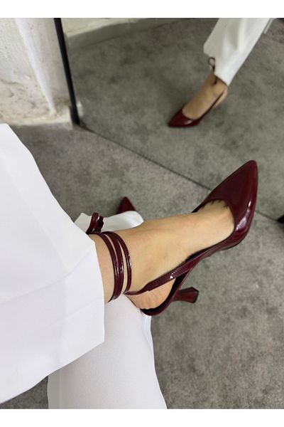 volante Sandale de damă din piele lacuită burgundă