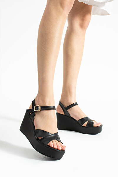 Ayax Siyah Yüksek Taban Kadın Sandalet