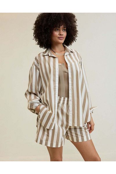 AMERICAN EAGLE Aerie Good Day Button Down Shirt