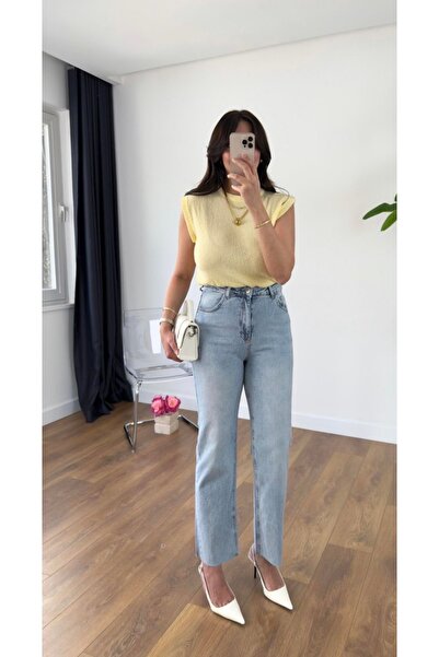 Butik Kadın Kesik Paça Straight Jean