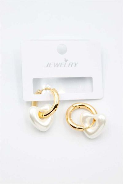 MR RZN STORE Pearl Heart Earrings - Gold