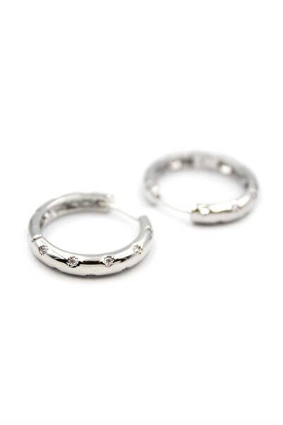 NOVAHAVEN حلق مرصع بالأحجار - فضي