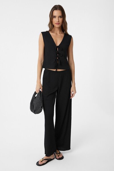 Antioch Black Tie Detailed Textured Women's Suit