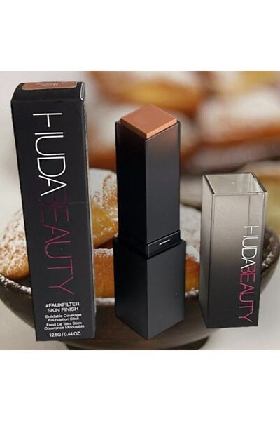 Huda Beauty Fauxfilter Skin Finish Foundation Stick Beignet 335B