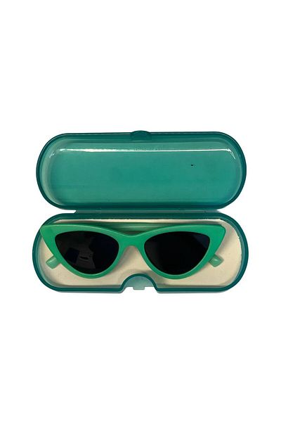 Fitzherbert Kids Sunglasses and Box Unisex