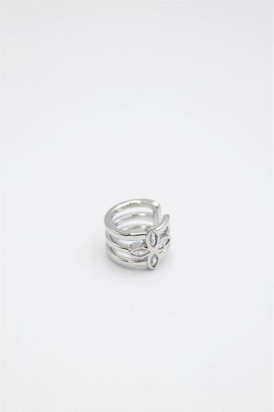 Royaleks Flower Cartilage Earrings - Silver