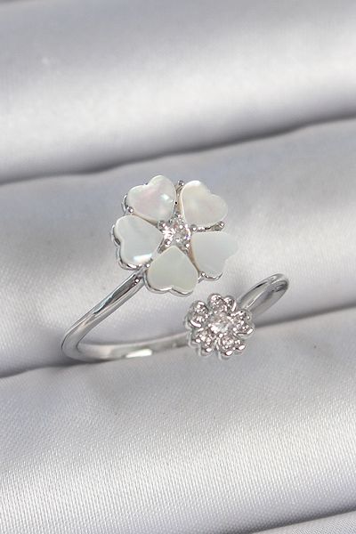 Skygo Brass Silver Color White Enamel Flower Model Zircon Stone Detail Women's Ring - Tj-Byk3712