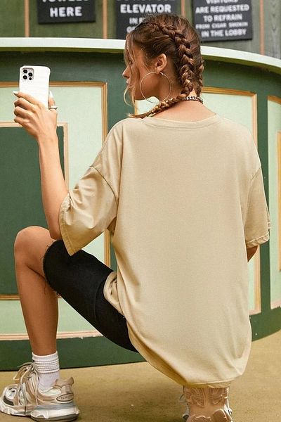 halowear Μπλουζάκι Unisex Tom and Mickey με χαλαρή εφαρμογή μπεζ