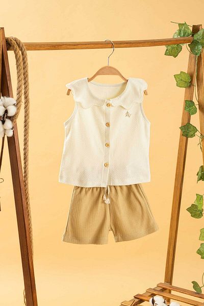 bombe Baby Kids Beige Cotton Shorts Set of 2 First I'M Trend Fashion Bottom Top Set