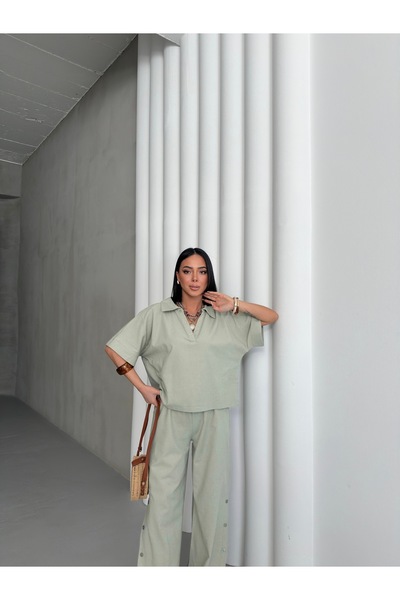 Whıte Aura V Neck Suit