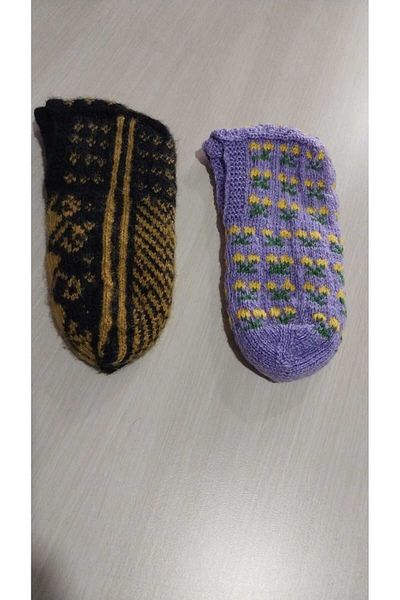 Papatyam 2 Pieces of Hand Knitted Five Needles/Handmade Booties/Dowry Booties/Knitting/Home Booties/Handmade Socks