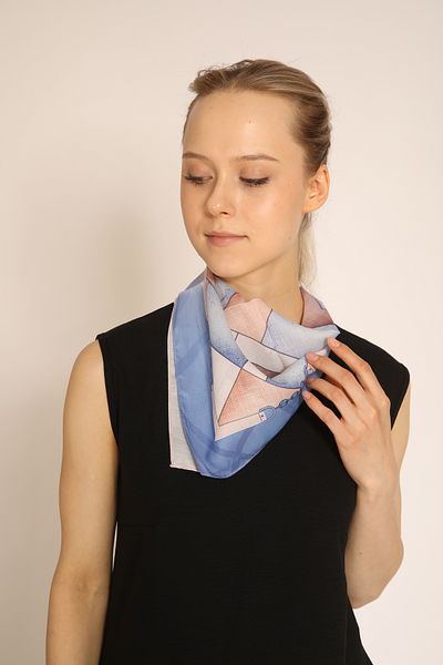 BERCHEM SCARF Blue Pink Geometric Patterned Women's Scarf – Modern and Stylish Neck Accessory
