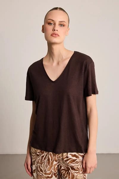 Gusto Λινό T-Shirt με λαιμόκοψη V - Καφέ