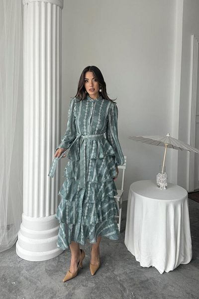 Kokosh moda Φόρεμα με μακρύ βολάν μέντας
