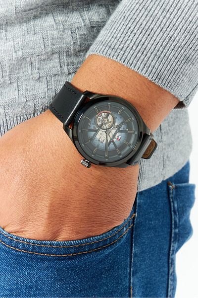 Tommy Hilfiger Men 1791887 Leather Watch, 45mm, Black
