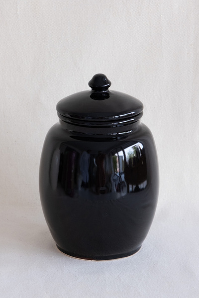 Beige & Stone برطمان تخزين الطعام باللون الأسود من السيراميك الطبيعي