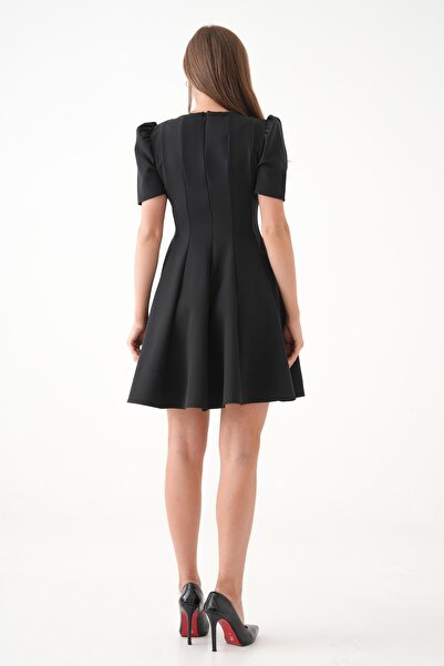 lovebox Kadın Siyah Kısa Kollu Pile Detaylı Kloş Kesim Mini Abiye Elbise 2199