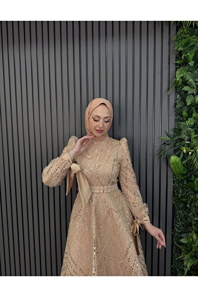 Modarana Vittoria Kolu Fiyonk Boncuk İşlemeli Abiye