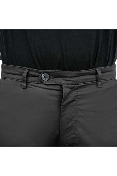 Giordano Men's Cotton Spandex Twill Slim fit Khakis