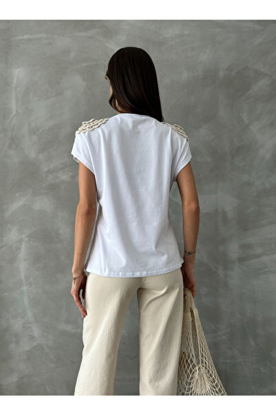 jöns since 1997 Γυναικείο μπλουζάκι από διχτυωτό ώμο με φαρδιά εφαρμογή ανοιχτό κρεμ