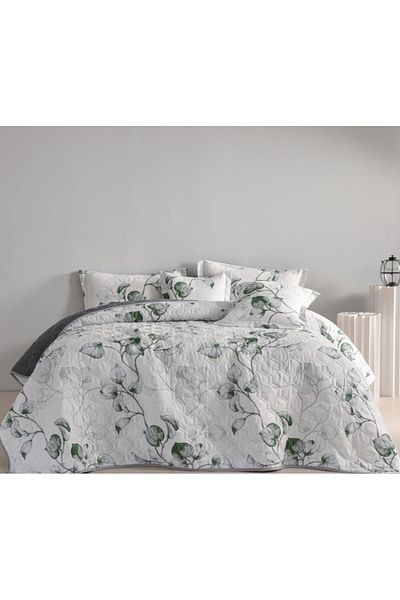 Mark A king-sized summer microfiber double bed sheet that adds beauty and elegance to your room, measuring 230*250cm.
