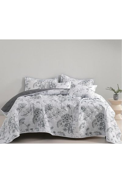 Mark A king-sized summer microfiber double bed sheet that adds beauty and elegance to your room, measuring 230*250cm.