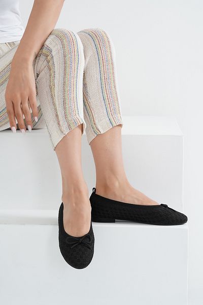Beyond Women's Black Bow Low Heeled Knitwear Ballerina Byndkp154