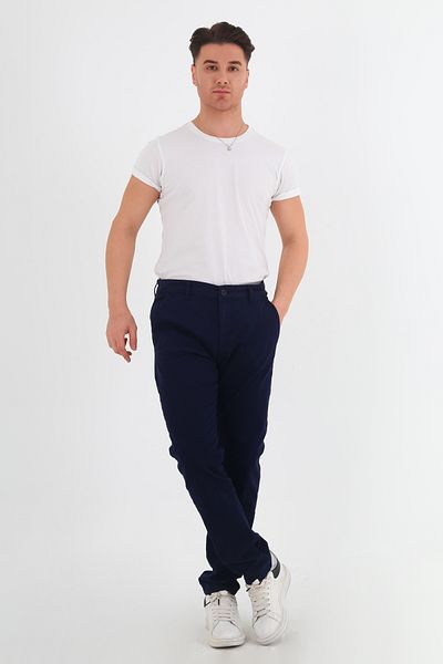 Trendyol Collection Marineblaue Slim Fit Basic Chino-Hose aus flexiblem Gabardine TMNSS25PL00018