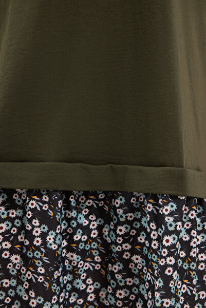 Trendyol Curve Χακί μανίκι και λουλουδάτο στάμπα πλεκτό φόρεμα μεγάλου μεγέθους TBBSS25AH00190